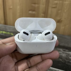 Premium Wireless AirPods Pro with Wireless Charging Case – High-Fidelity Sound & Active Noise Cancellation - Image 1