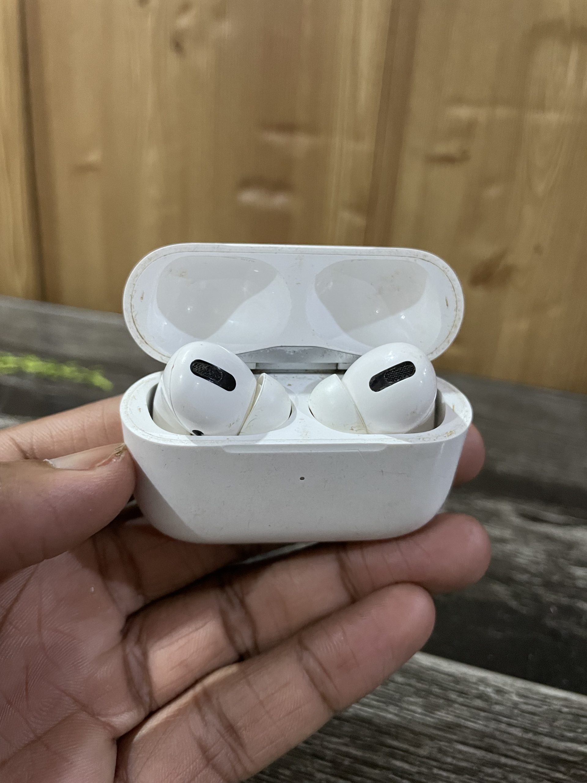 Premium Wireless AirPods Pro with Wireless Charging Case – High-Fidelity Sound & Active Noise Cancellation - Image 1